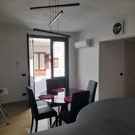 Ottolune كامبوفيليتْشّي دي روتْشّي